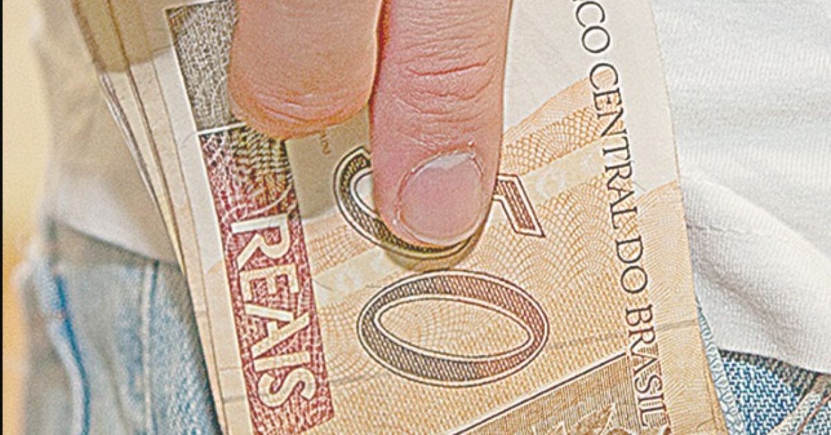 Ampliação do crédito consignado para trabalhador CLT divide opiniões
