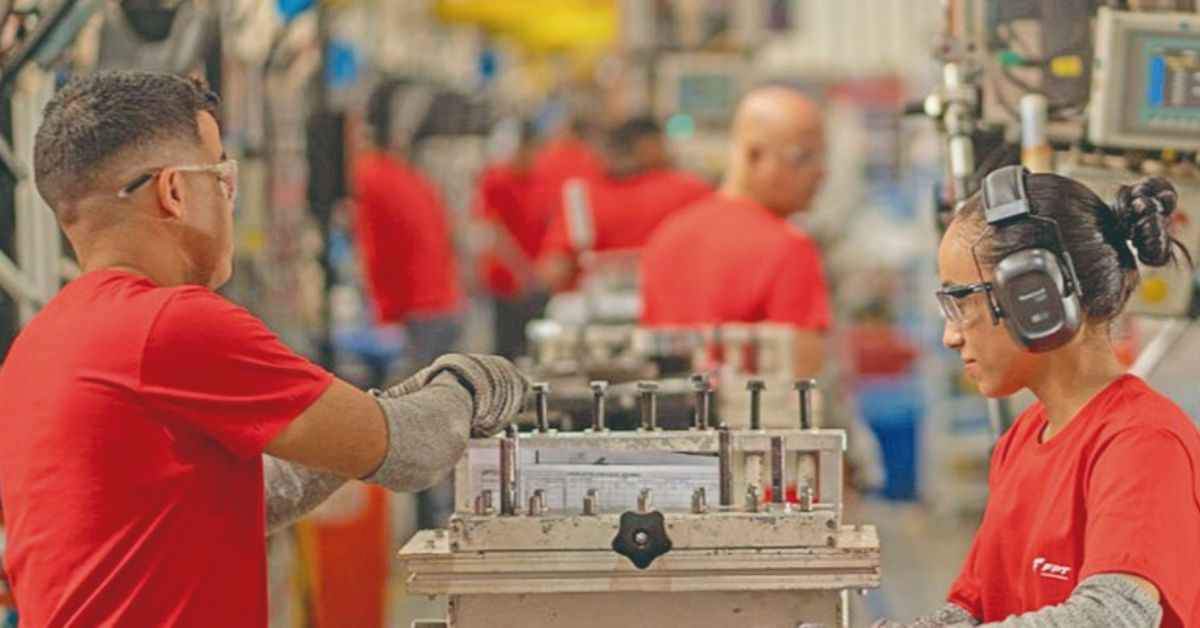 Produção da indústria volta a cair em Minas Gerais