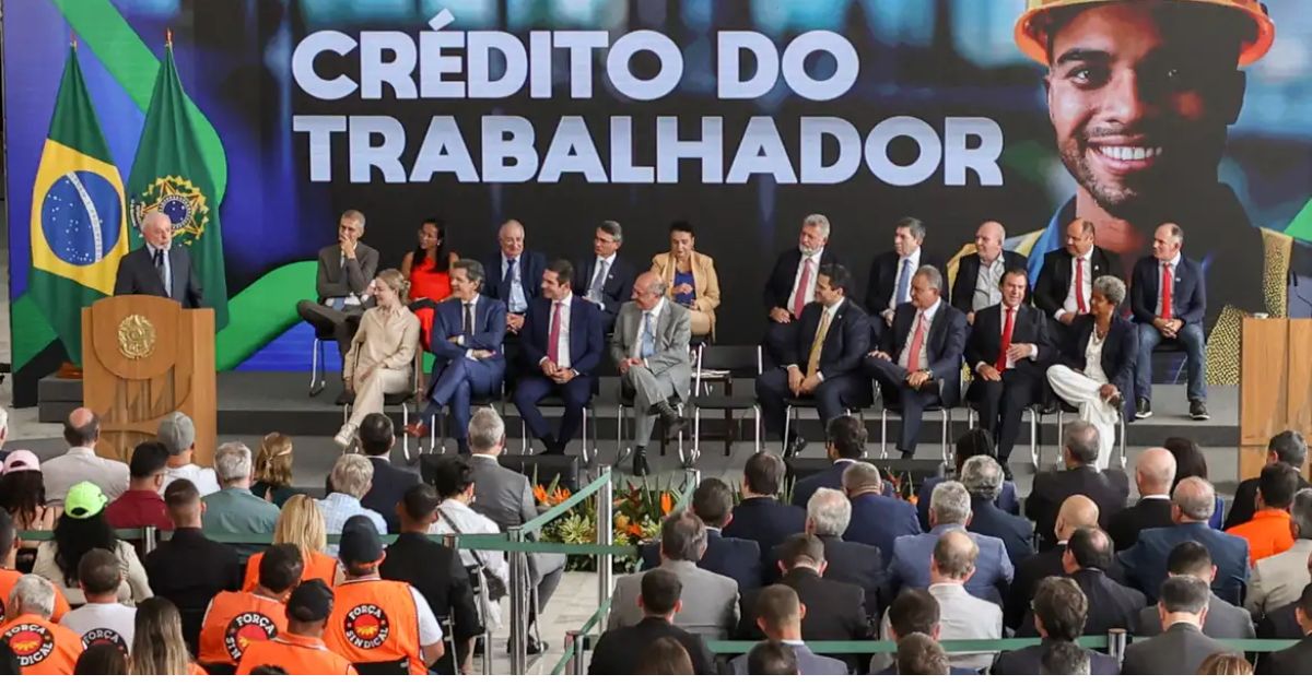 Lula autoriza uso do eSocial para ofertar consignado a empregados CLT