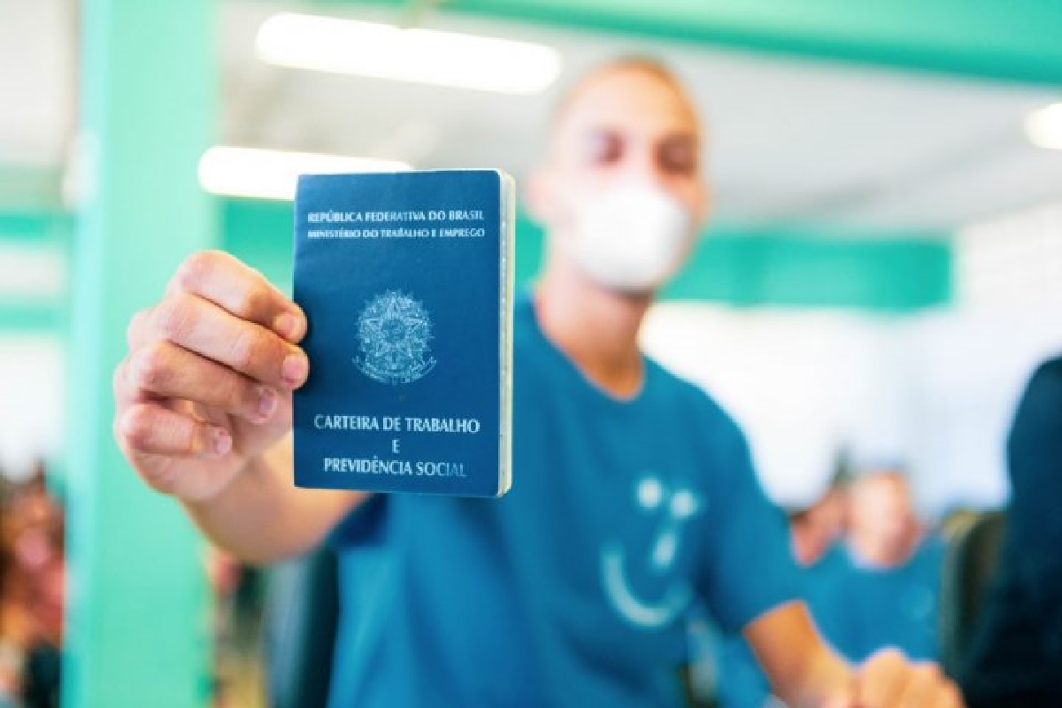 Empresas abrem 100 vagas para jovens aprendizes em Belo Horizonte