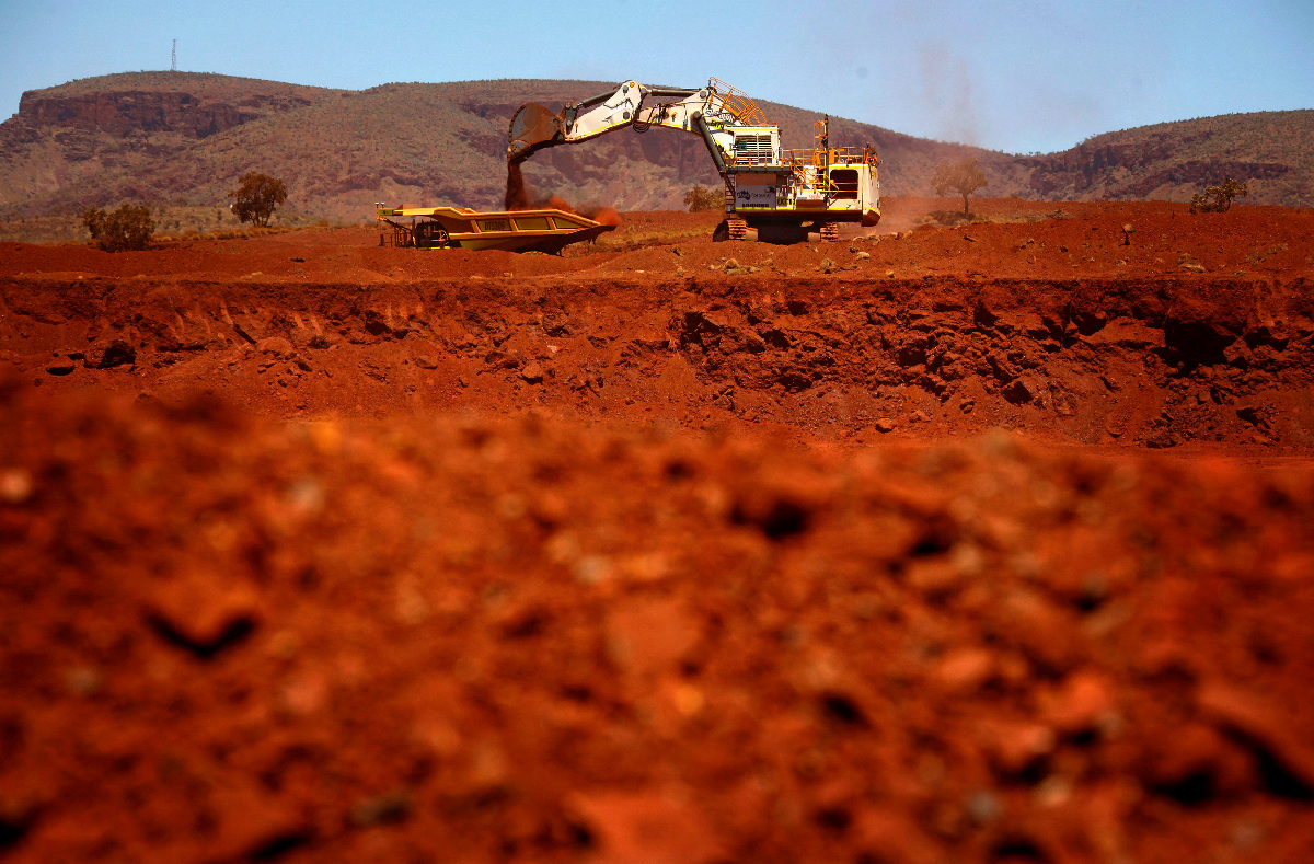 Minério de ferro sobe com dados otimistas da China, mas preocupação com tarifas reduz ganhos