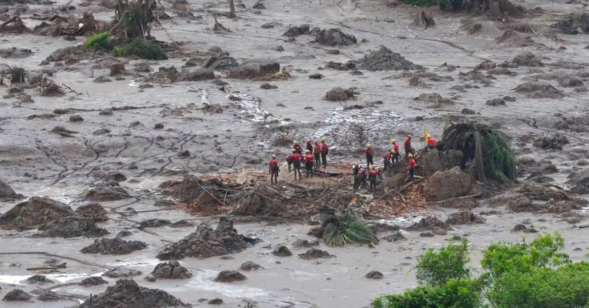 Governo federal paga 2ª parcela de programa a 35,7 mil atingidos por barragem do Fundão, em Mariana