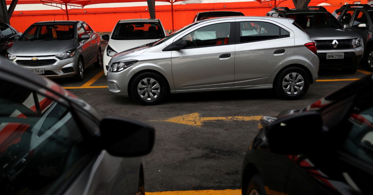 Setor de locação espera estabilidade em compras de carros novos em 2025, diz Abla