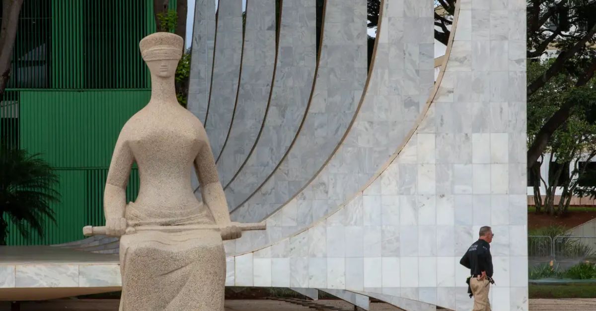 Maioria do STF mantém Moraes, Dino e Zanin em julgamento de Bolsonaro