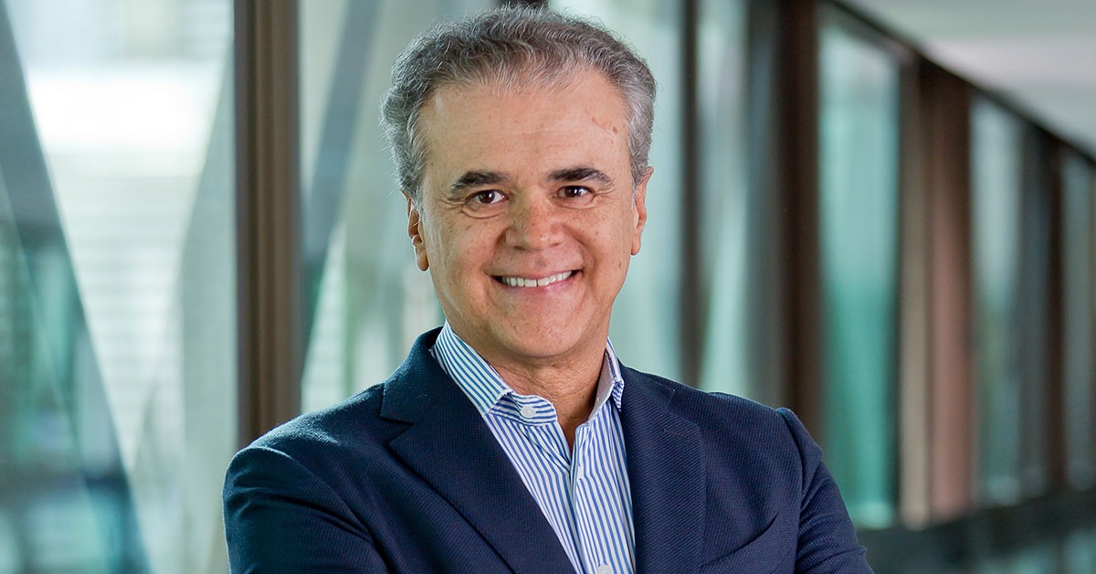 Henrique Salvador toma posse na Academia Nacional de Medicina