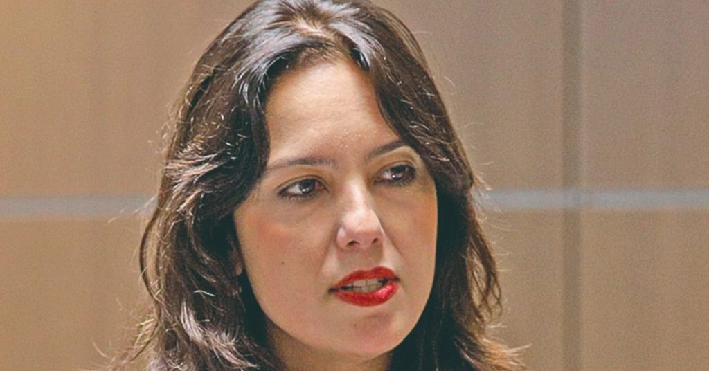 Mila Corrêa da Costa