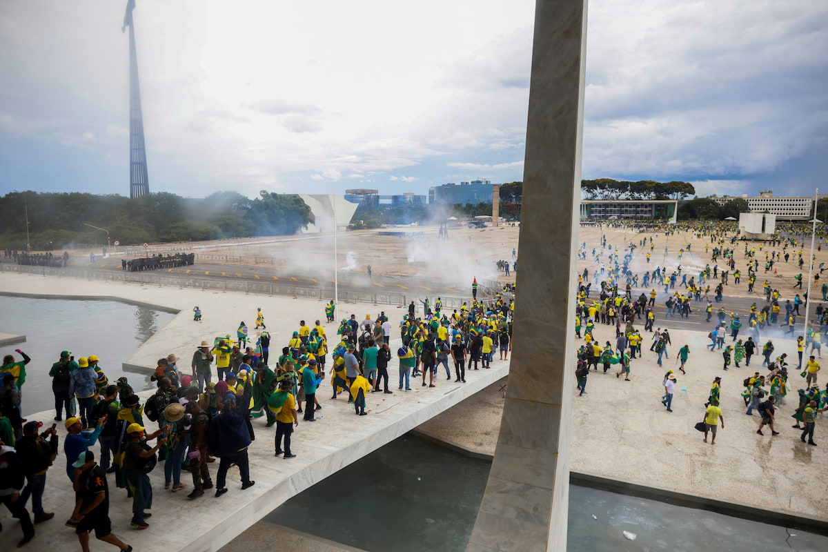 PL protocola requerimento com 262 assinaturas para acelerar votação de projeto da anistia