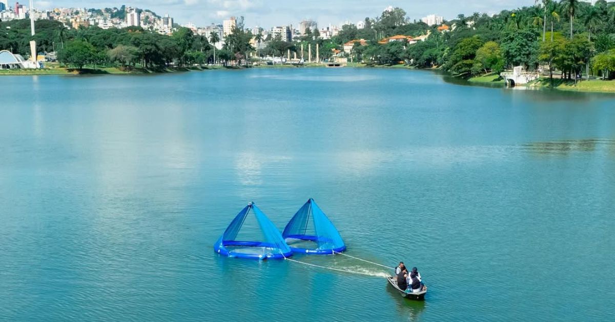 Saiba como funcionam as caravelas ecológicas que combatem a poluição na Lagoa da Pampulha