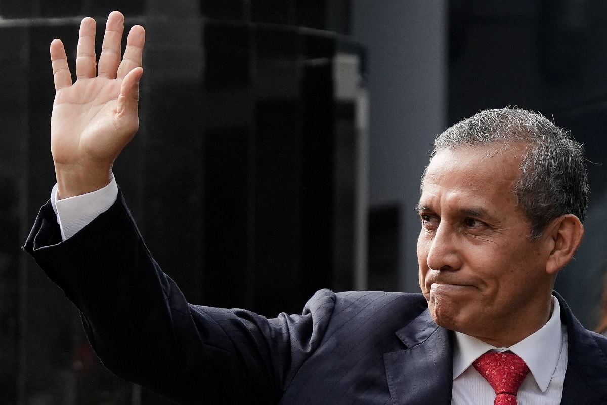 Tribunal peruano condena ex-presidente Humala em caso ligado à Odebrecht; Brasil concede asilo a esposa
