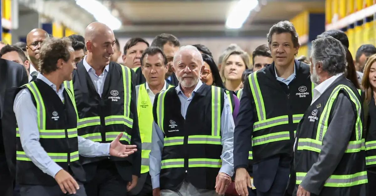 Brasil tem reservas para enfrentar decisões de Trump, diz Lula