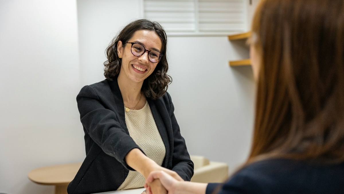 Como o tipo de recrutamento impacta quem procura emprego