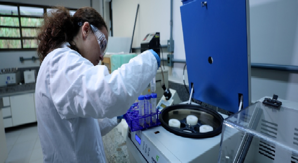 Pesquisa em Minas inova na produção de hidrogênio verde utilizando nióbio