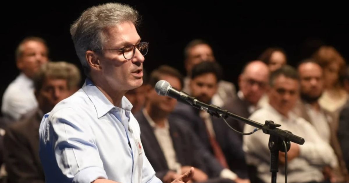Zema promete encerrar mandato com geração de 1 milhão de empregos formais em Minas