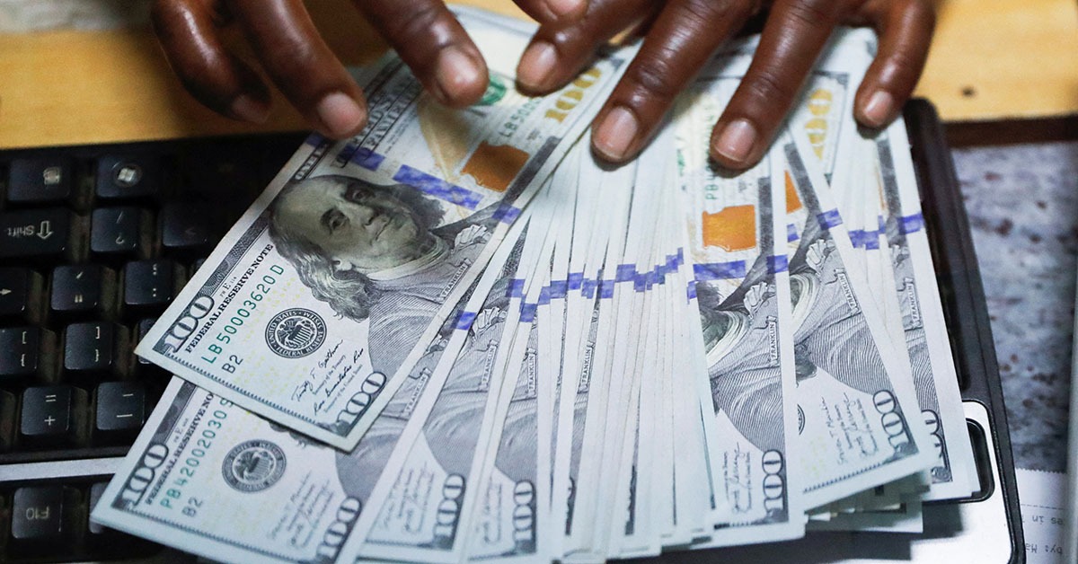 País tem fluxo cambial negativo de US$ 16,397 bilhões em 2025