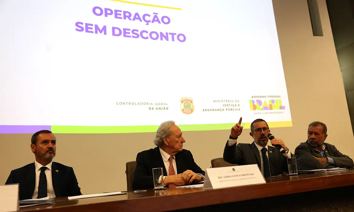Assalto à luz do dia: é preciso punir os responsáveis pelo golpe no INSS