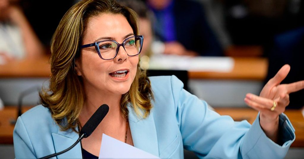 Senadora Leila Barros