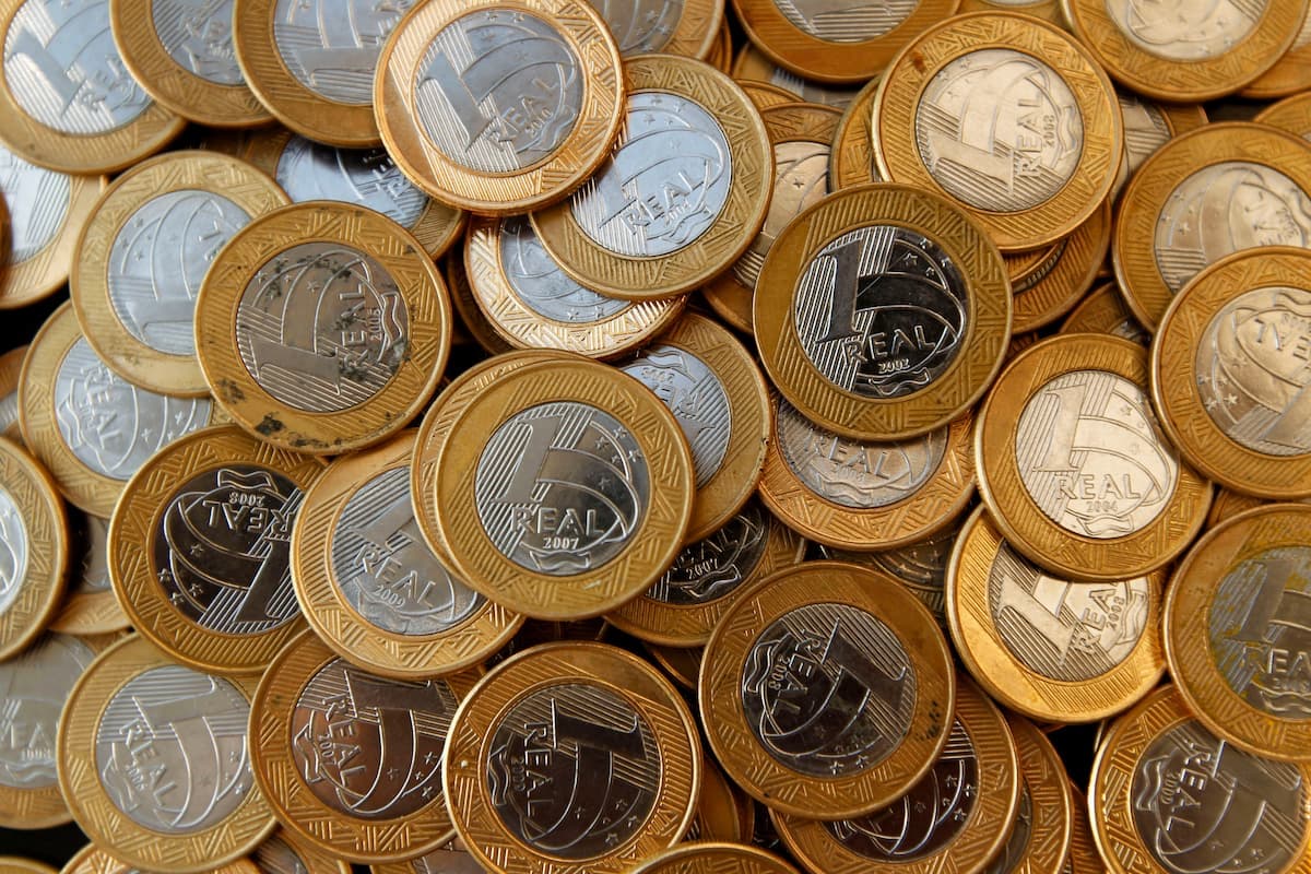 Dívida pública bruta do Brasil sobe a 76,6% do PIB em junho, mostra BC