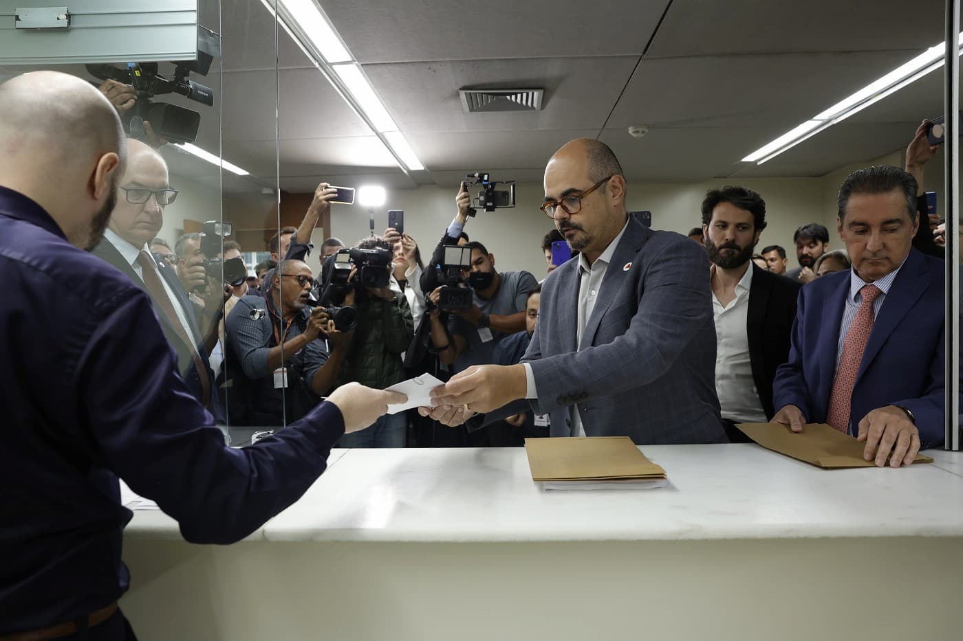 Buscando adesão ao Propag, Mateus Simões apresenta pacote de projetos a deputados nesta quinta-feira (8)