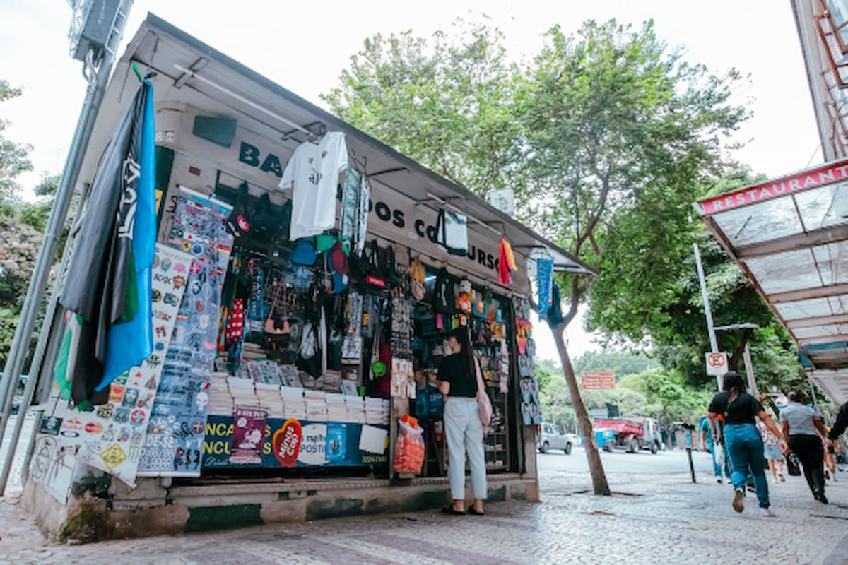 Bancas de BH têm autorização para vender cerveja em lata e long neck