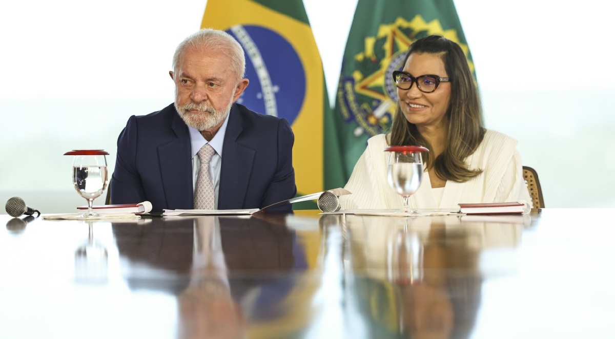 Irritado com vazamento, Lula diz ter pedido ajuda a Xi Jinping com TikTok