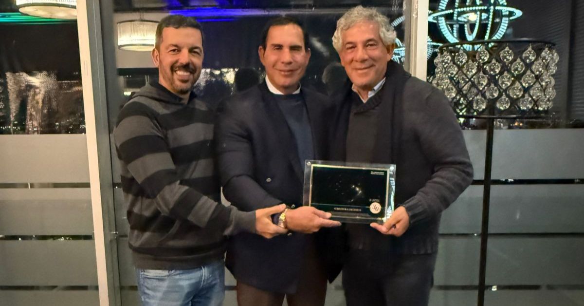 EXC Seguros é condecorada em Santiago no Chile pela Metlife Seguradora