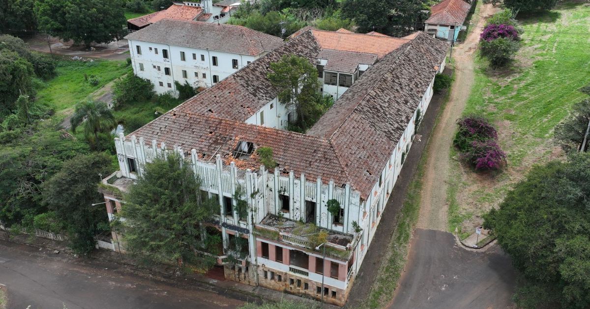 Leilão do Hotel Colombo, em Araxá, é encerrado sem lances