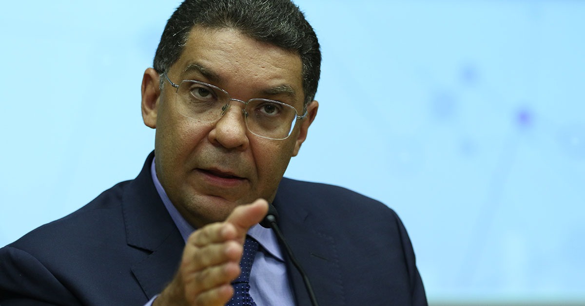 Escalada da dívida não é normal, diz Mansueto Almeida