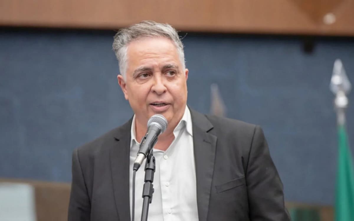 Antes de sair de Israel, prefeito de BH diz ter recebido palestra com ‘propaganda de guerra’