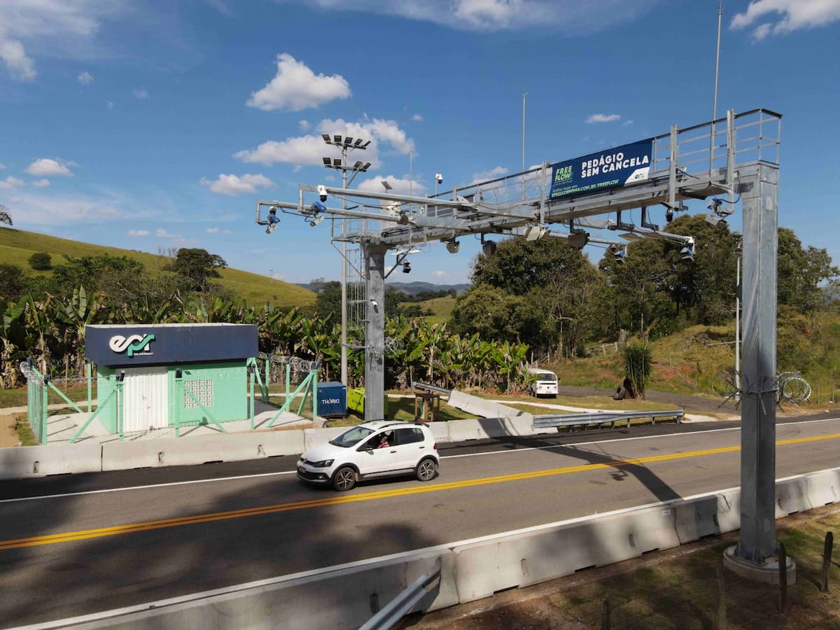 Pedágio free flow ultrapassa 700 mil passagens em 12 meses