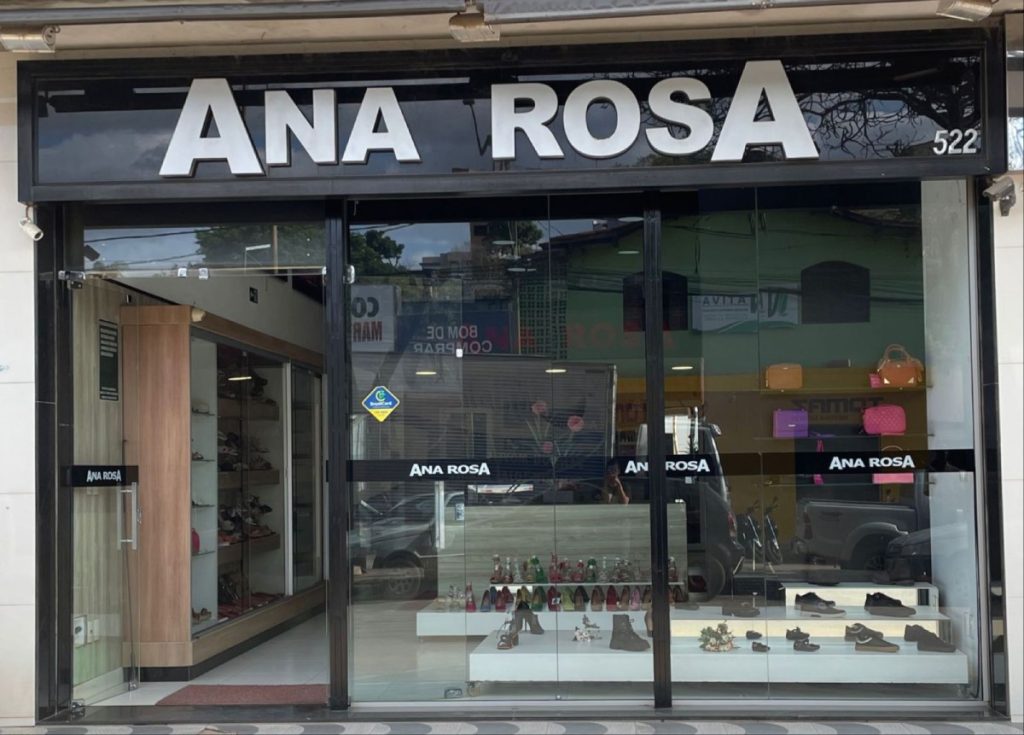 Loja de Calçados Ana Rosa, em Novo Cruzeiro MG