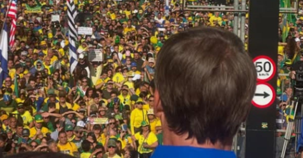 Bolsonaro reúne manifestantes na Paulista por pressão ao STF e anistia a golpistas