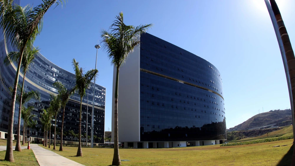Governo de MG quer que BNDES acelere avaliação das estatais 