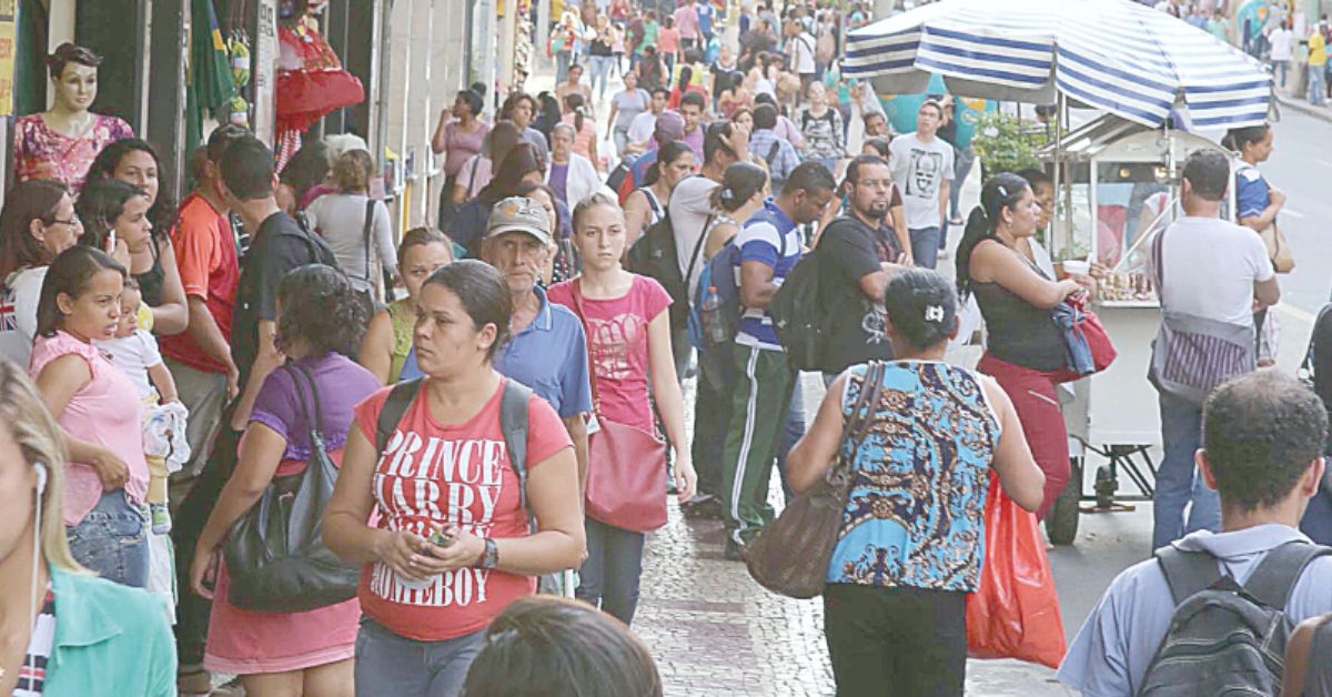 Vendas do varejo caem 0,2% em maio ante abril, afirma IBGE