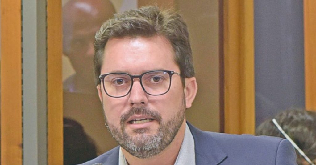Luís Eduardo Falcão