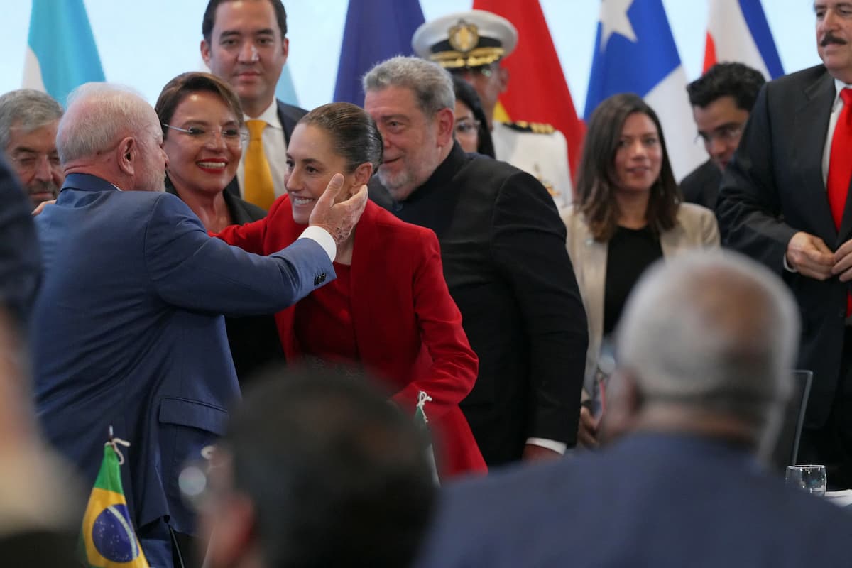 Lula propõe expansão de acordo comercial a presidente do México