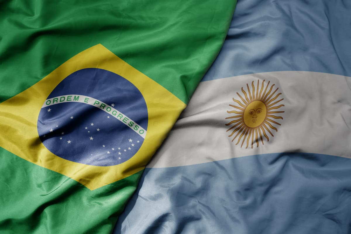 Empresas brasileiras voltam a olhar para a Argentina, mas estrangeiras deixam país