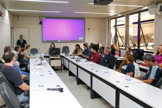 Audiência pública da Comissão de Educação, Ciência, Tecnologia, Cultura, Desporto, Lazer e Turismo da Câmara Municipal, realizada nesta quarta (30).