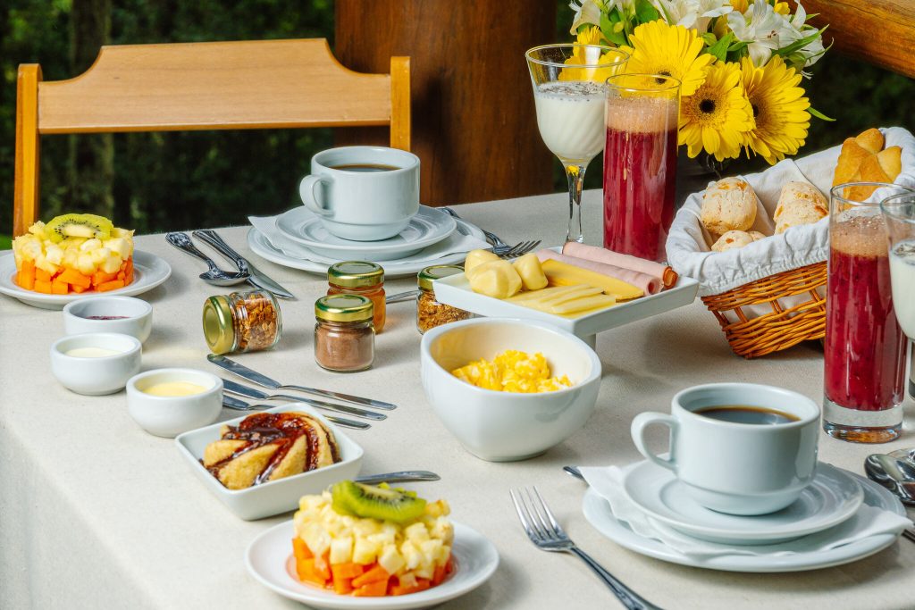 Café da manhã da Pousada Casa Campestre utiliza ingredientes de produtores locais