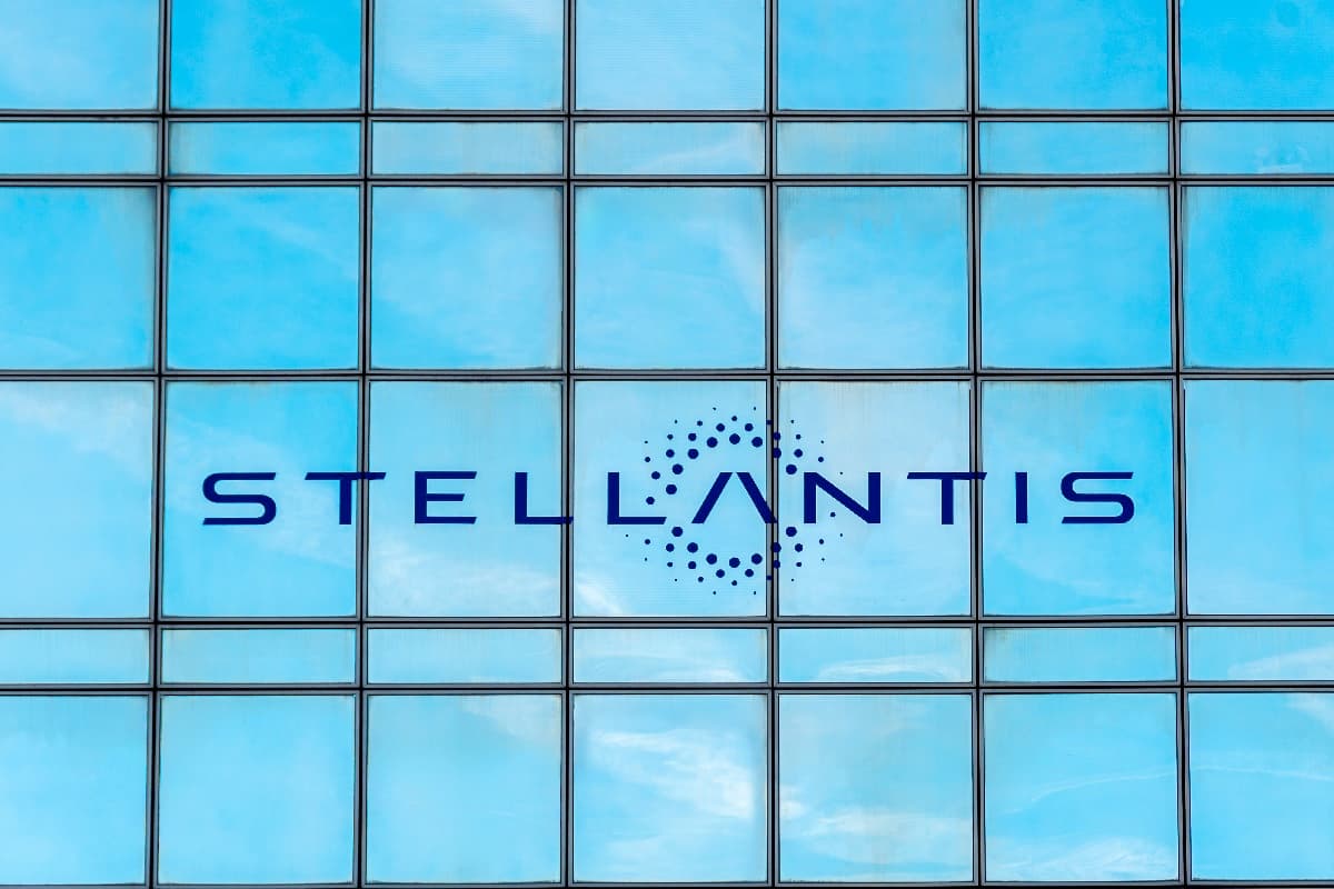 Stellantis abre 700 vagas para o Programa Estelar Jovem Aprendiz 2025