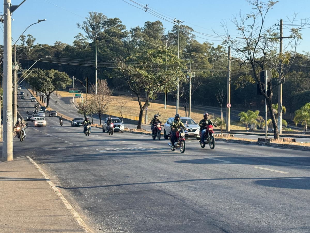 CDL/BH pede rapidez à Senatran para liberação de motofaixas na capital