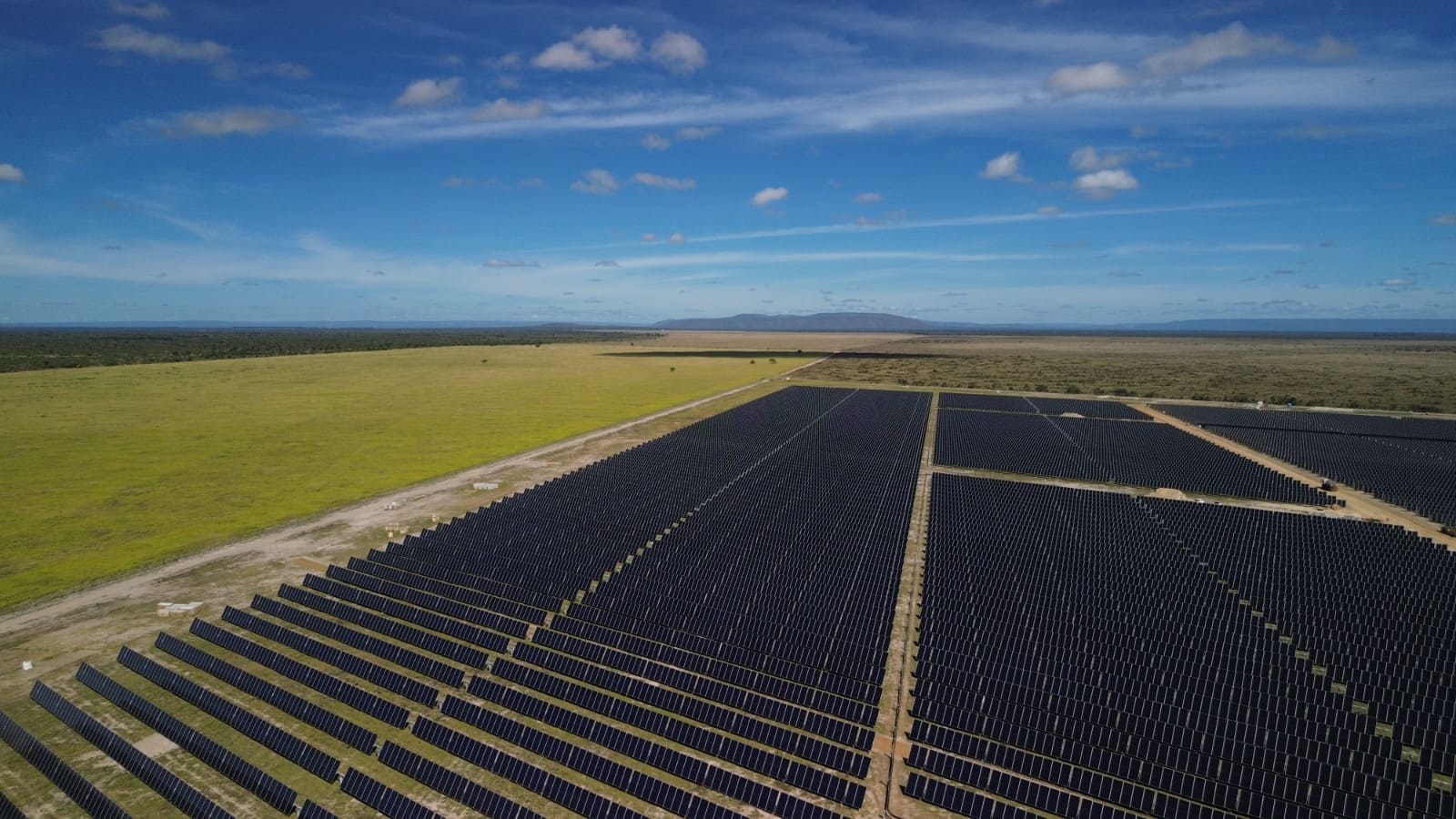 Atlas terá R$ 1 bilhão do BNDES para construir 11 usinas fotovoltaicas em Minas