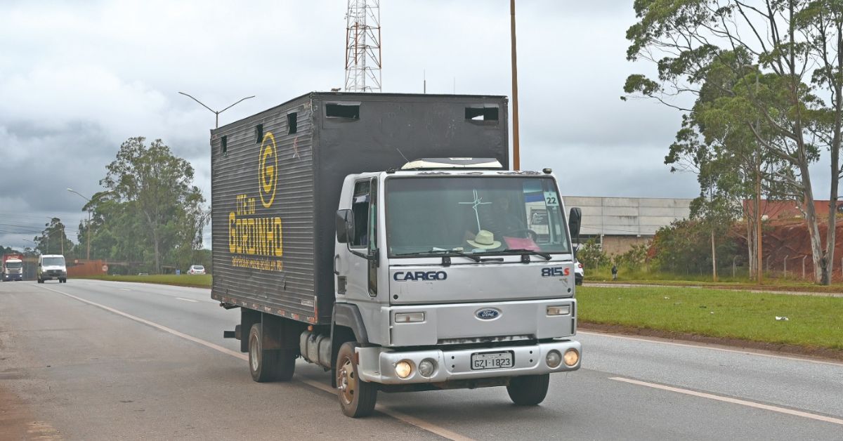 Instabilidade econômica afeta crescimento do transporte de cargas em Minas Gerais