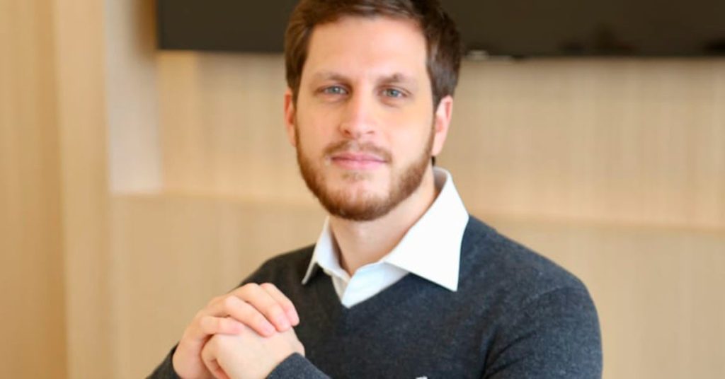 Gustavo Cruz
