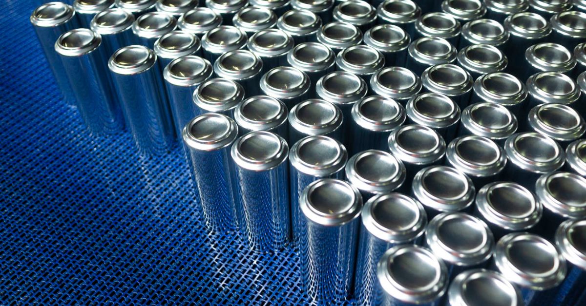 Minas se destaca na produção de latas de alumínio, com 9 bilhões de unidades por ano