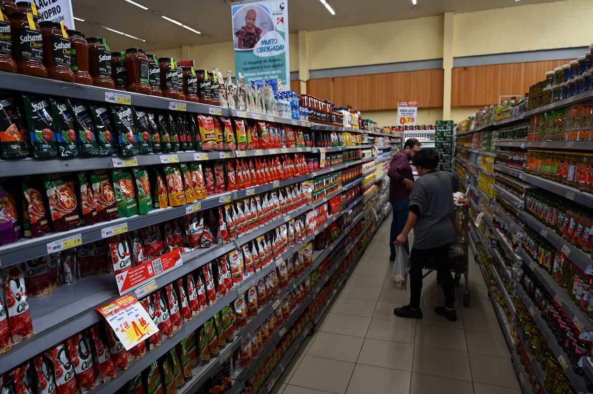 Consumo em supermercados e restaurantes se recupera em Minas Gerais