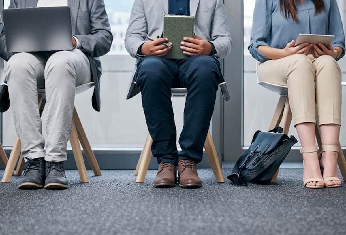 Serviços já respondem por 57% dos empregos formais no país, diz CNS