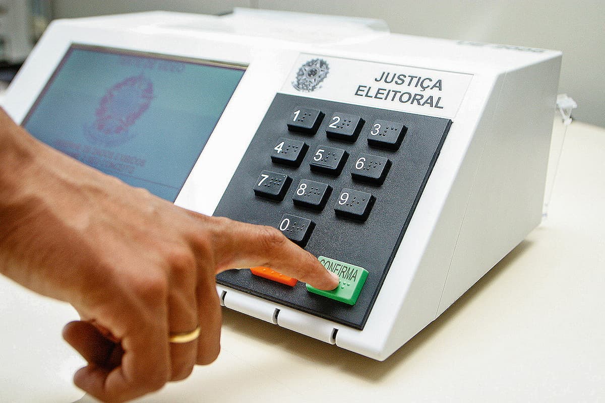 Eleições 2026: União Brasil enfrenta cenário turbulento a um ano da disputa