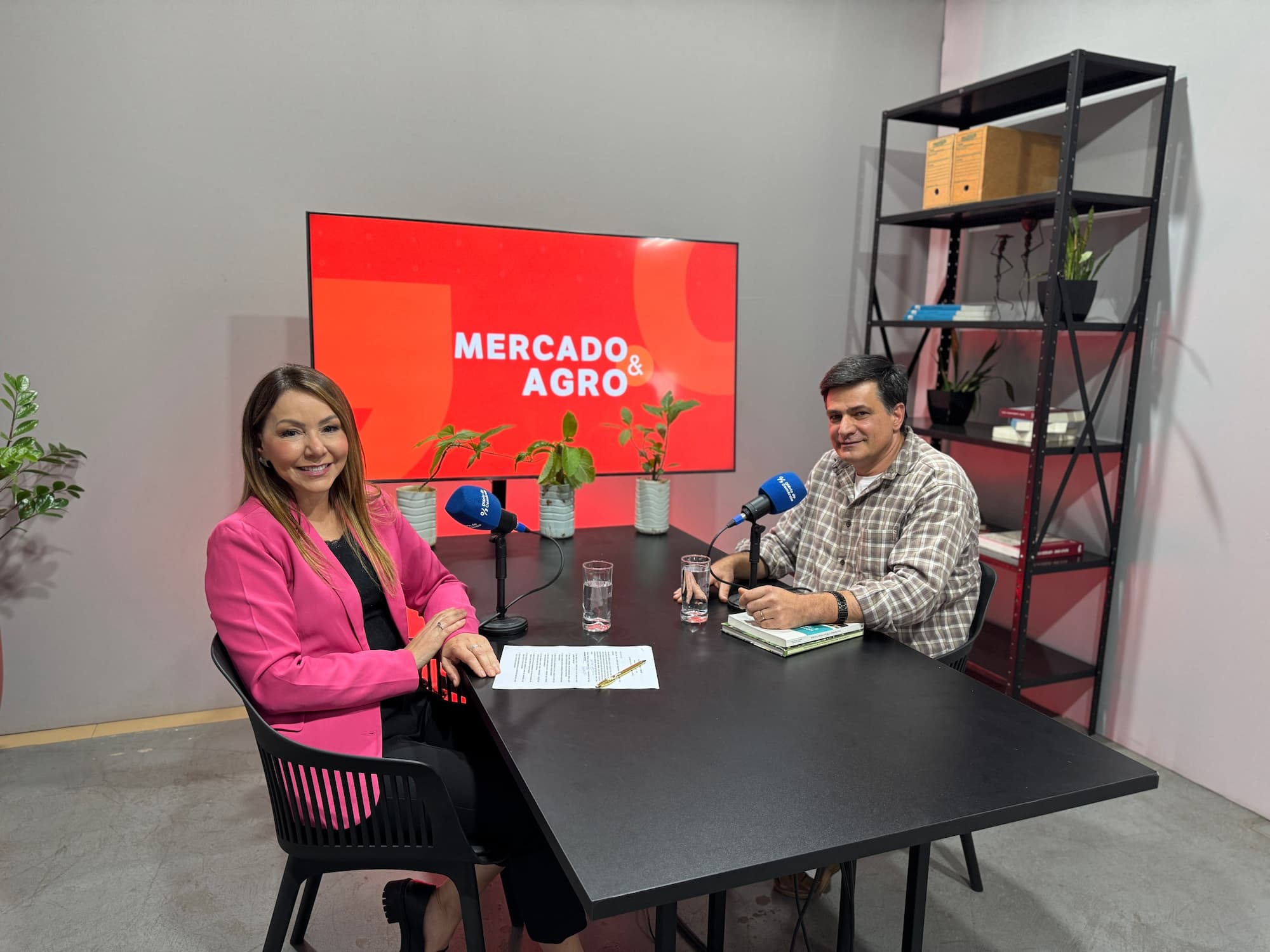 Podcast Mercado & Agro: projeto ensina cultivo de plantas medicinais em casa