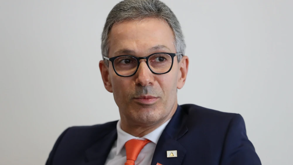 Zema defende anistia e diz que STF ‘está querendo holofotes’ com julgamento do 8 de janeiro 