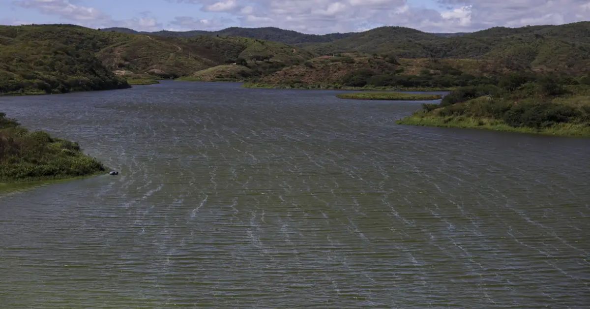 Hidrovia reduz emissões, mas especialistas alertam para outros impactos socioambientais